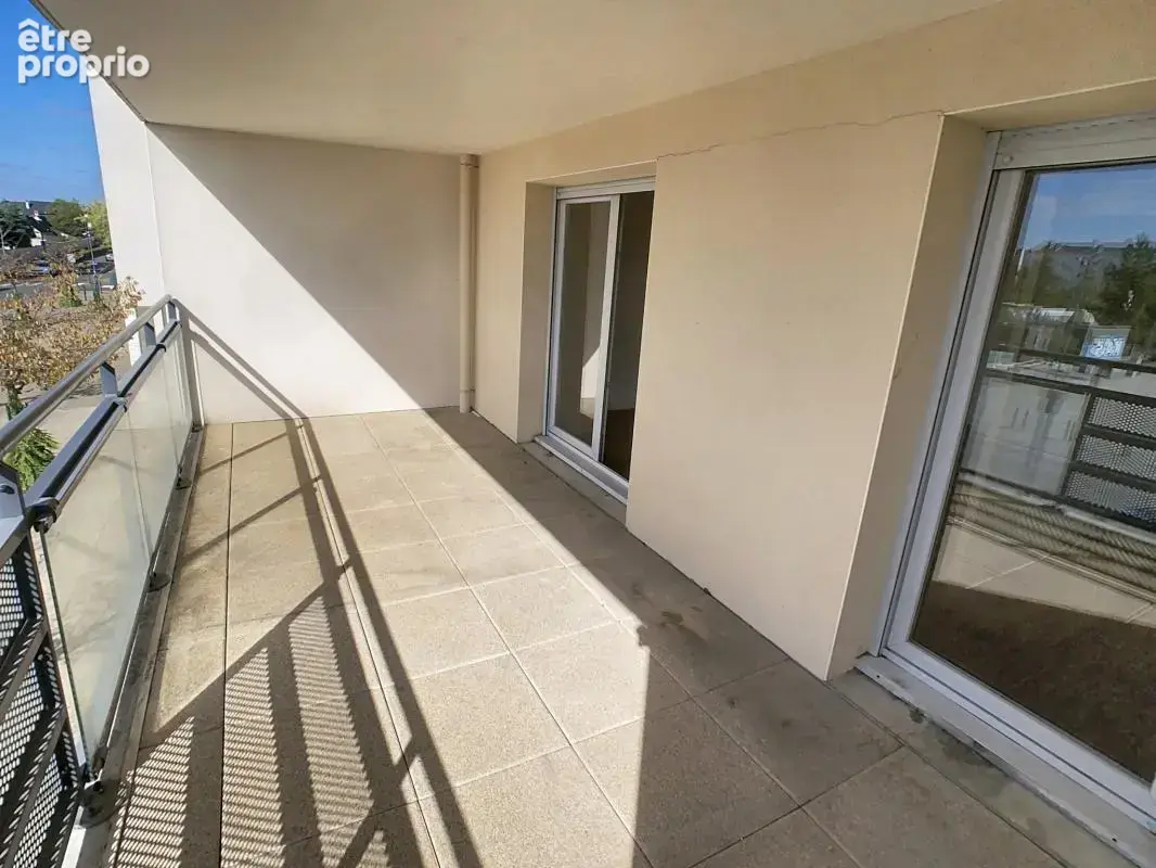 TRELAZE : appartement de 3 pièces, terrasse sud et stationne - photo 2