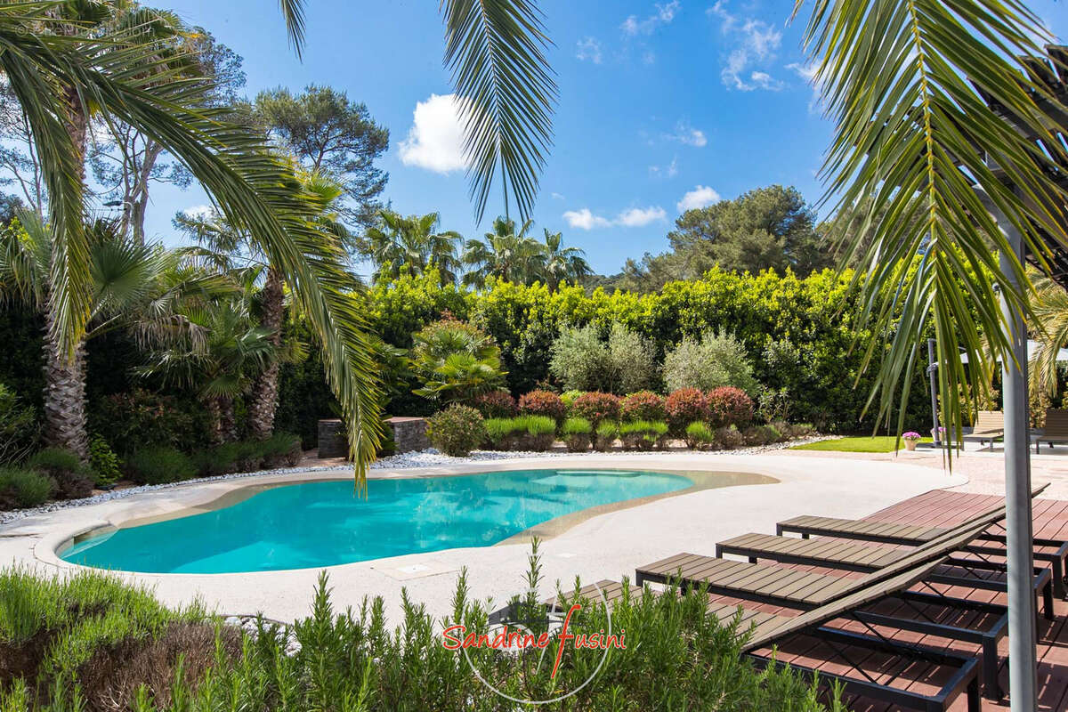 Maison à MOUGINS
