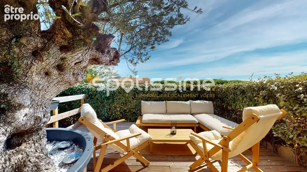 Cap d'Agde, Mont Saint Martin  T2 rénové avec superbe terrasse, piscine et parking - photo 8