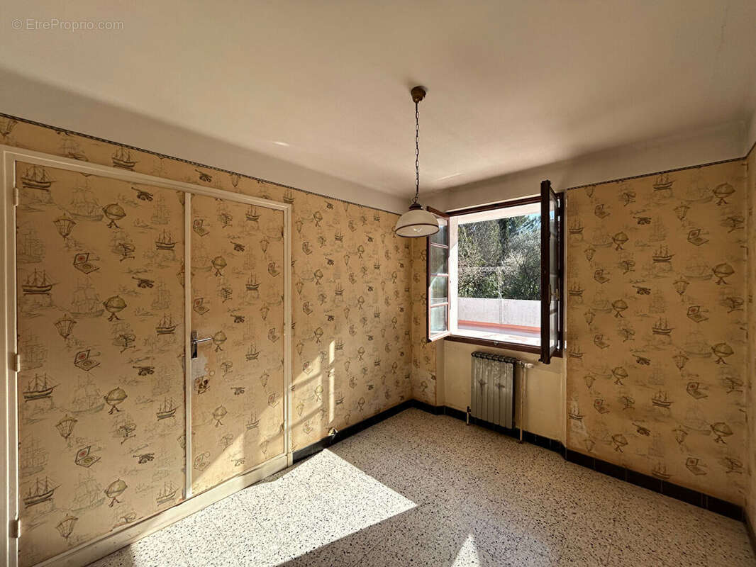 Maison à ROCHEMAURE