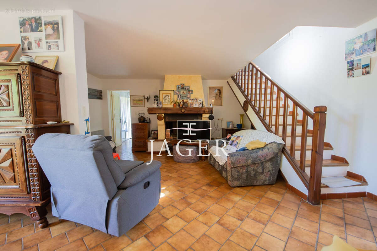 Maison à COGOLIN