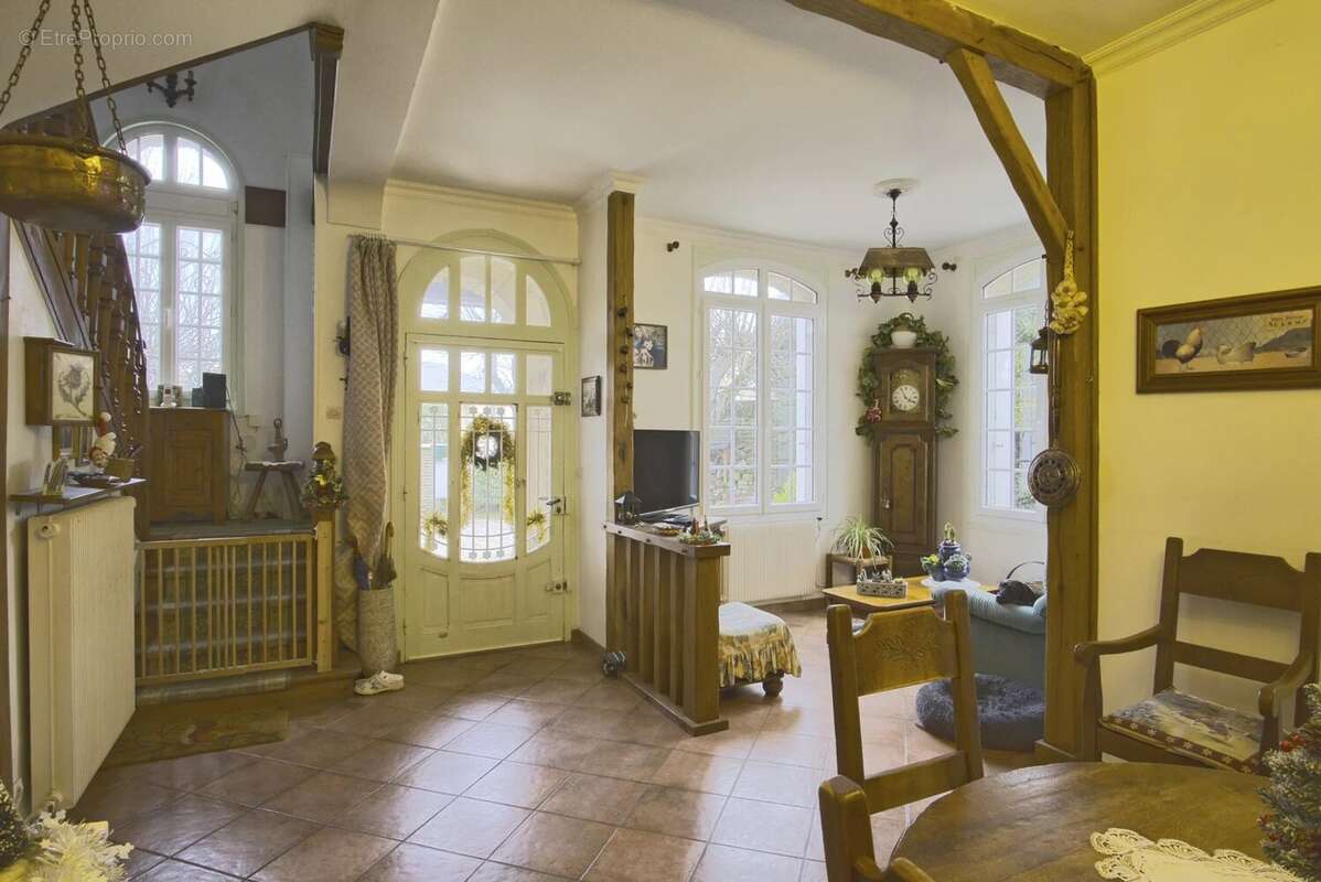 Maison à COURSEULLES-SUR-MER