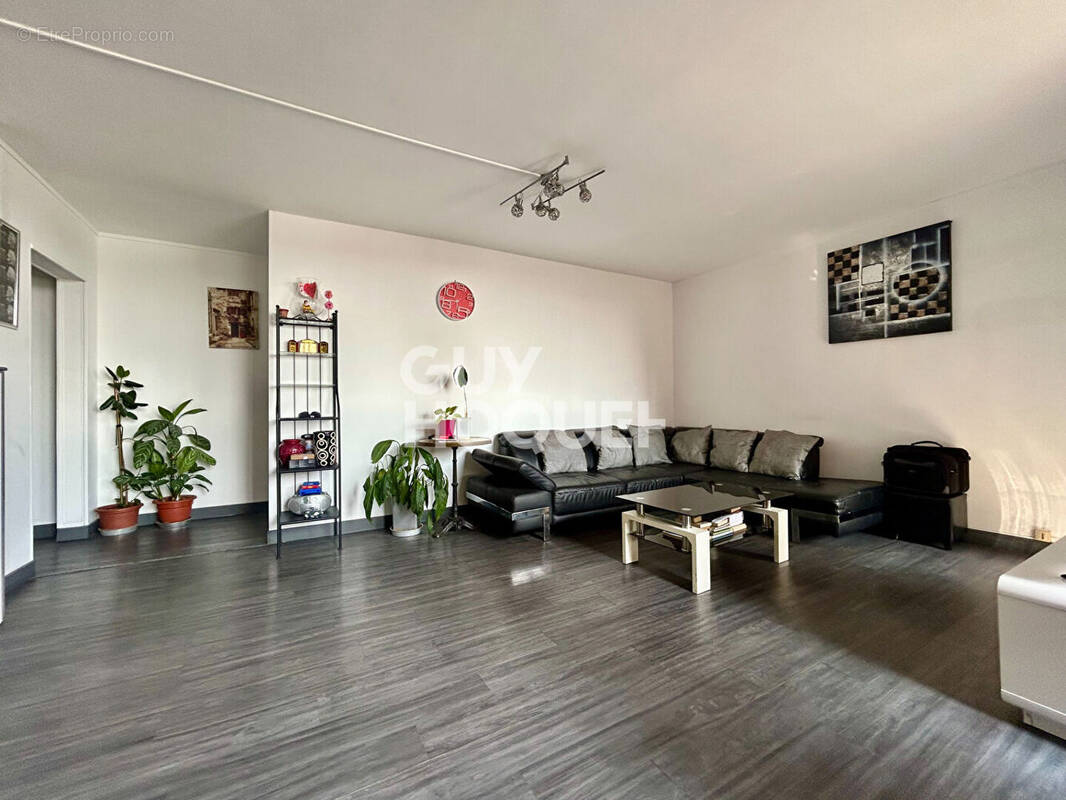 Appartement à NEUILLY-SUR-MARNE