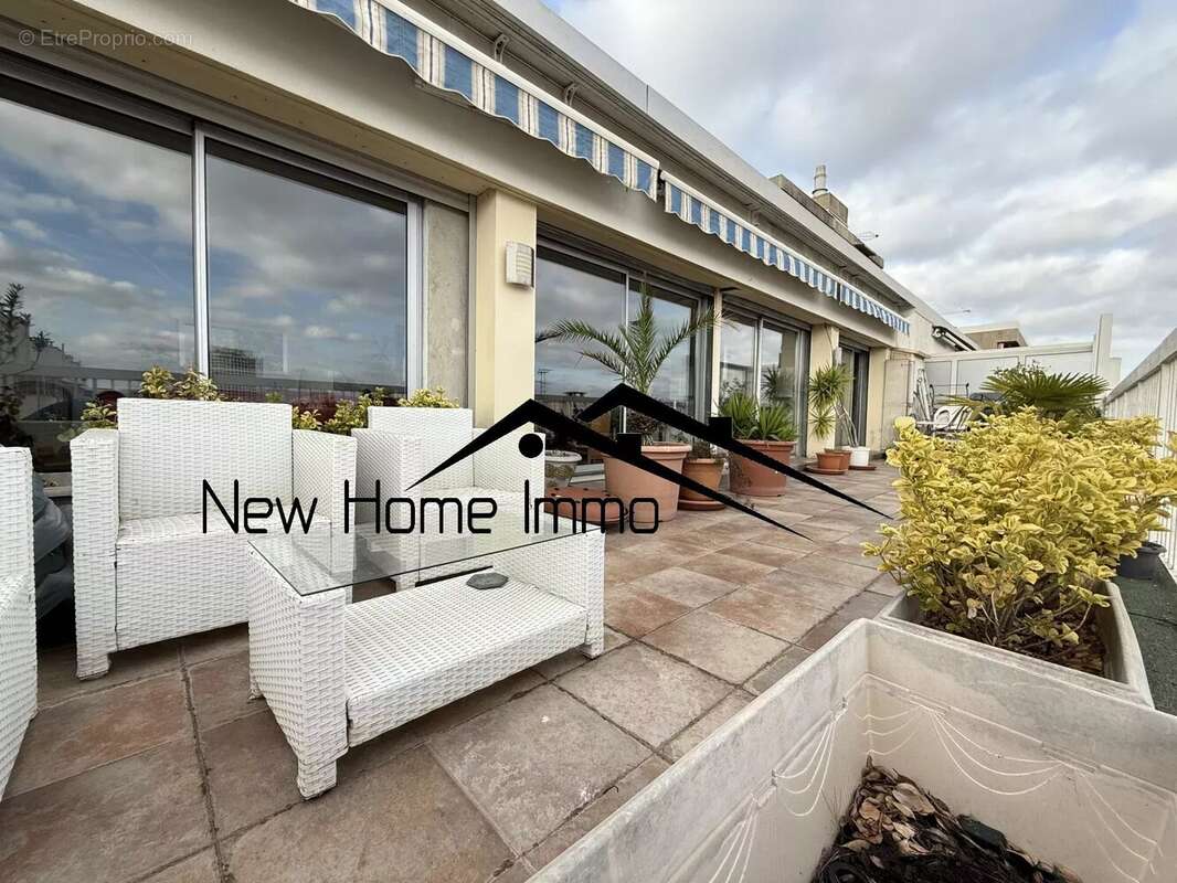 Appartement à MARSEILLE-6E