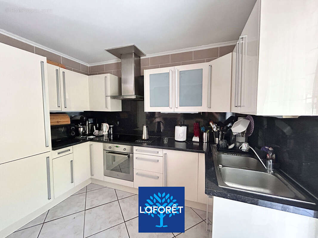 Maison à SAINT-LAURENT-DE-MURE