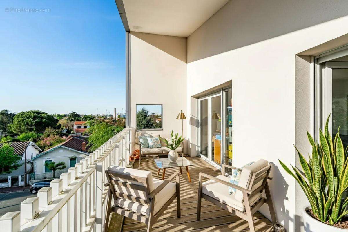 Appartement à BEGLES