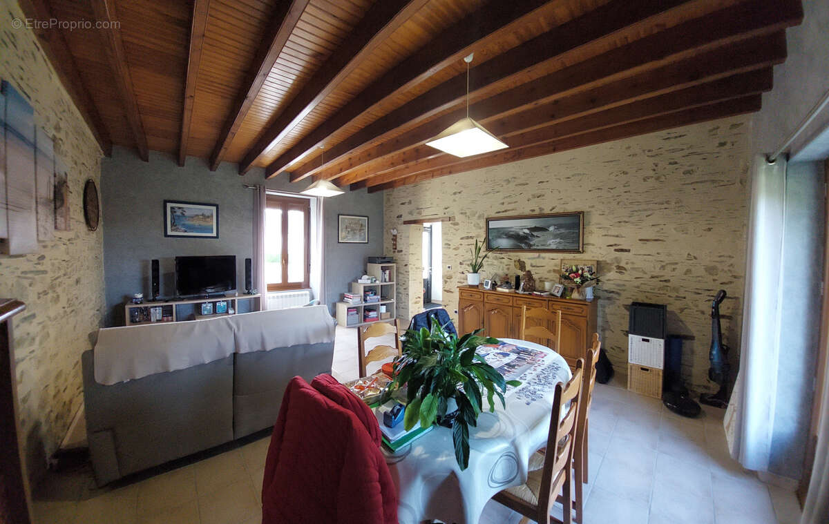 Maison à ERBRAY