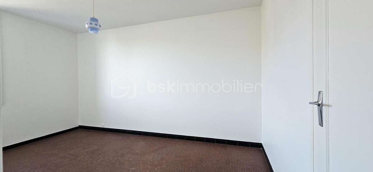 Appartement à LE PONT-DE-CLAIX