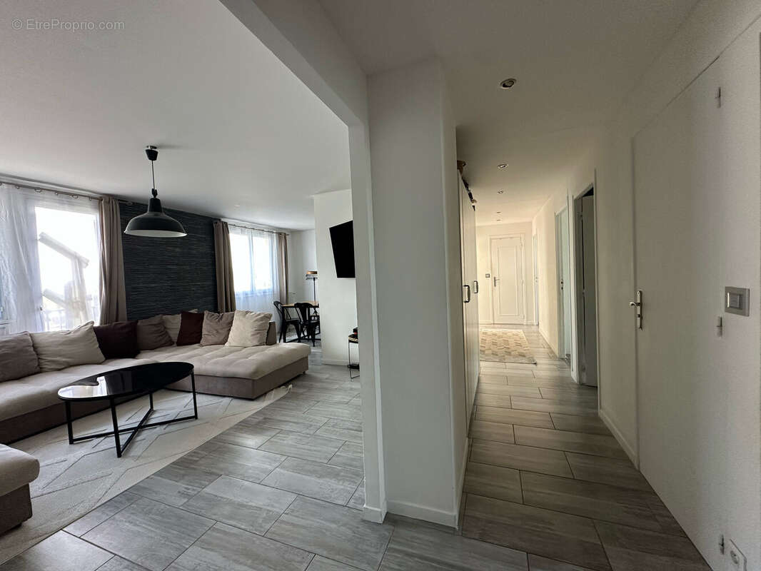 Appartement 90 m² à Carrieres-Sous-Poissy  - photo 7