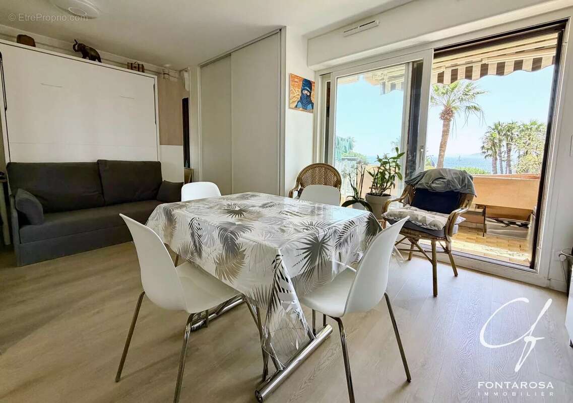 Appartement à SAINT-RAPHAEL