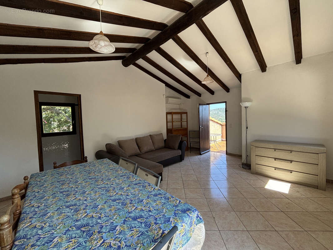 Villa avec piscine et vue panoramique sur la mer et les montagnes environnantes proche de la plage de la Testa - photo 21