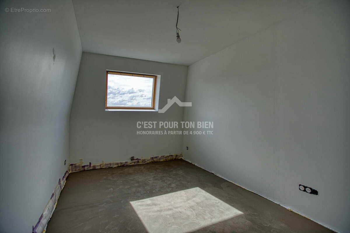 Maison à ENNETIERES-EN-WEPPES