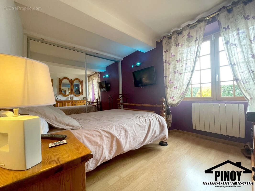 Maison à VILLETHIERRY