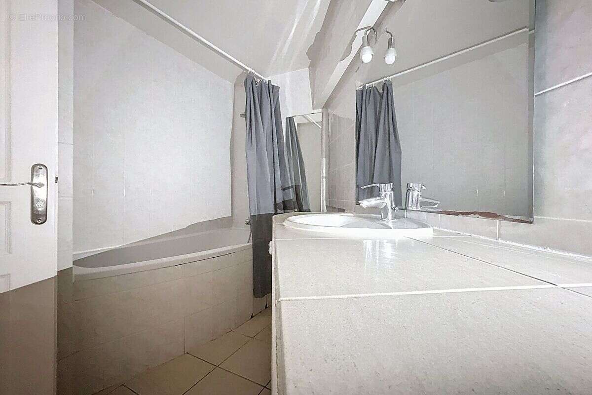 Appartement à CHAVILLE