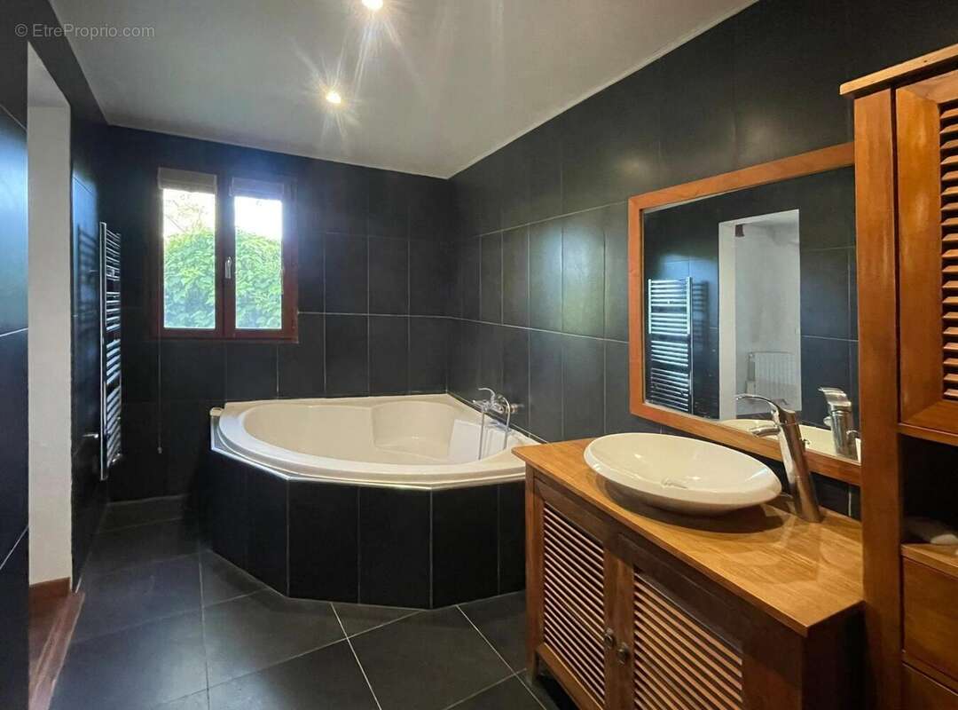 Photo 5 - Appartement à TOURRETTE-LEVENS