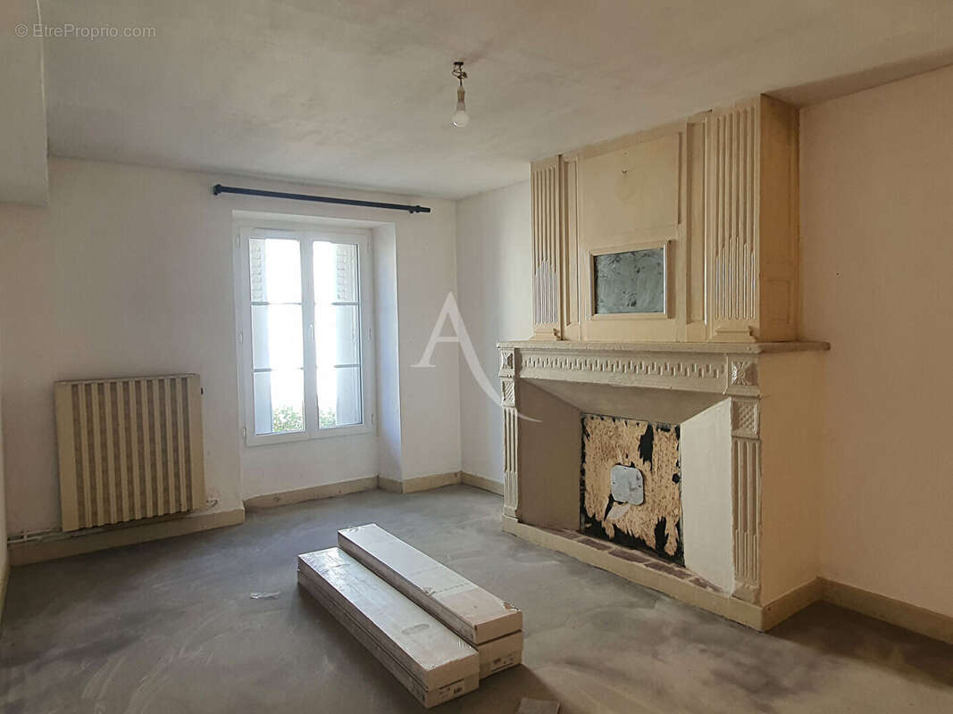 Maison à VILLENTROIS