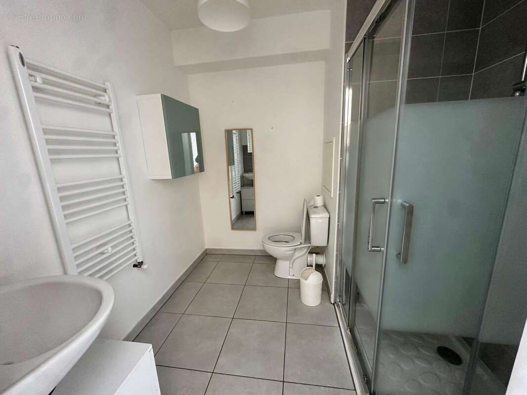 Appartement à MARSEILLE-3E