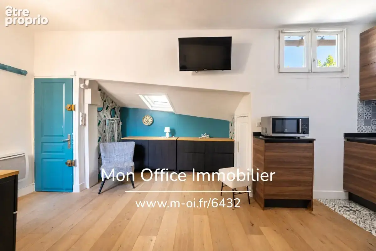 Référence : 6432-ETH. - Exclusivité - Appartement - 23m2 - Rue Manuel - Dernier étage - Aix-en-Provence - photo 3