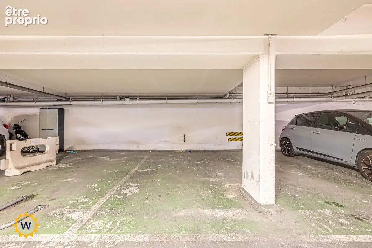 Nice – Rue de France  Élégant 3 pièces avec terrasse, balcon, parking et aperçu mer - photo 8