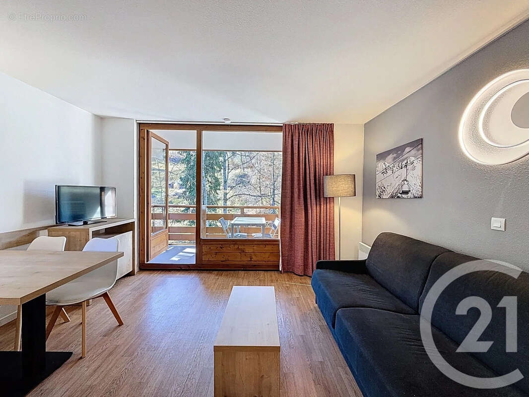 Appartement à MORILLON