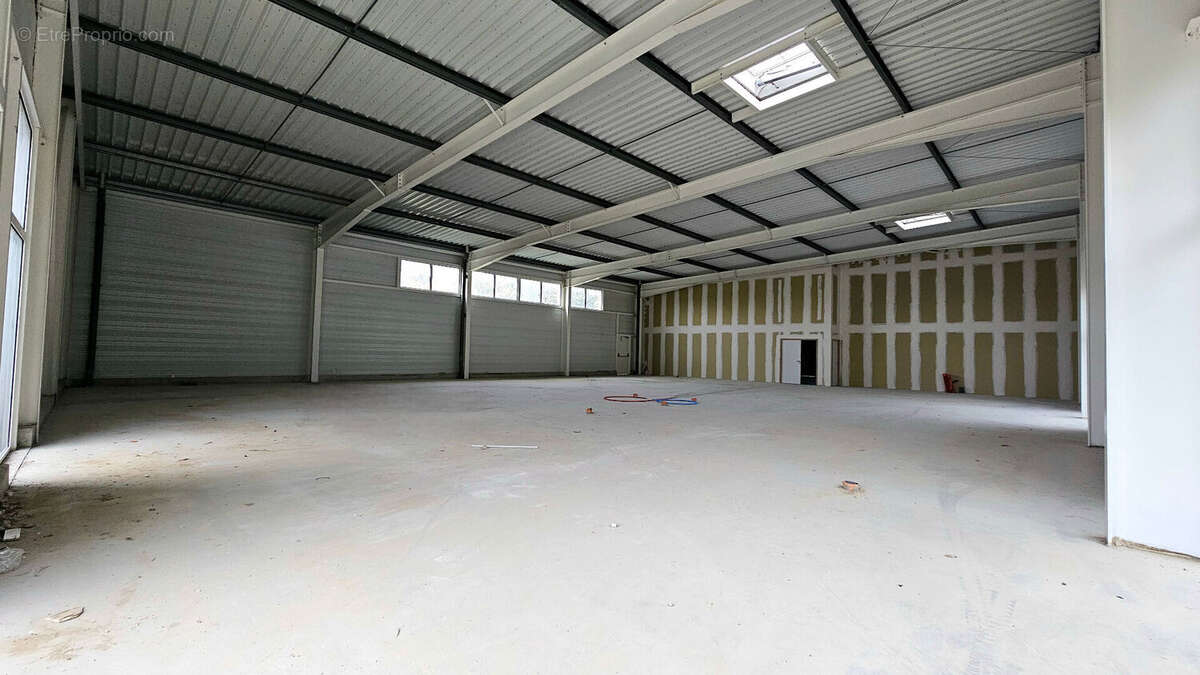 Commerce à LESNEVEN