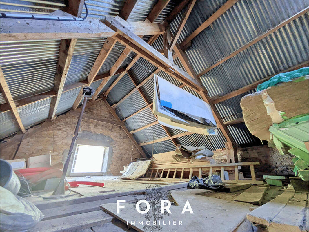 Maison à CONDE-SUR-NOIREAU