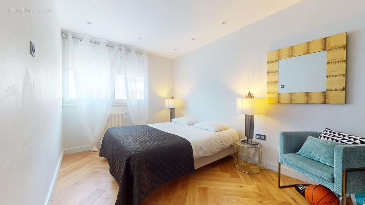 Appartement à LYON-6E