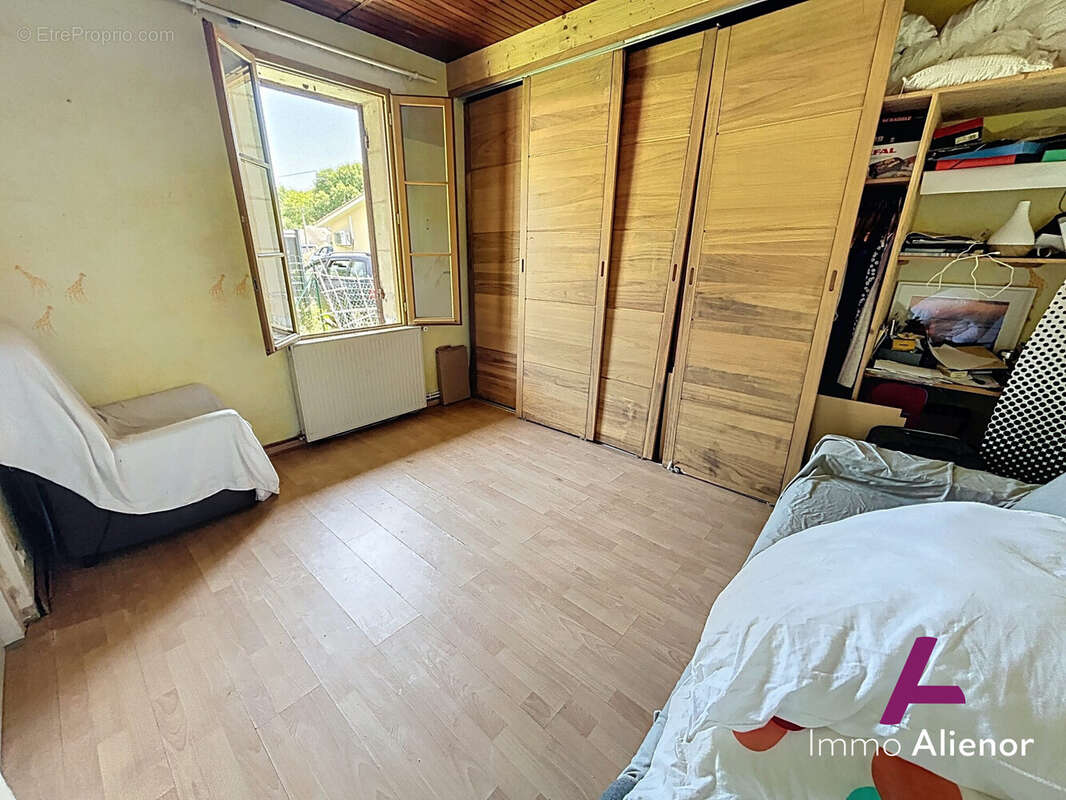 Maison à BELIN-BELIET