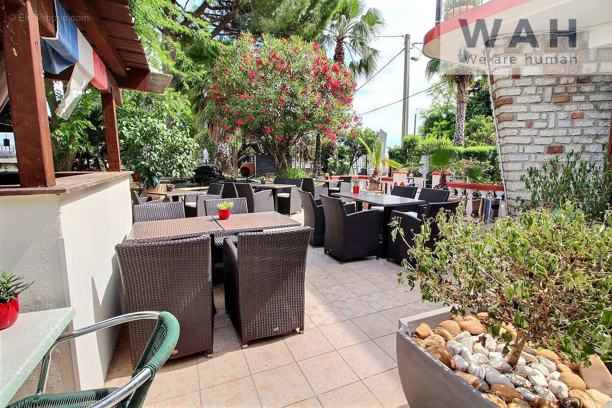  Fonds commerce + murs et maison d'un Hôtel restaurant avec terrasses - photo 11