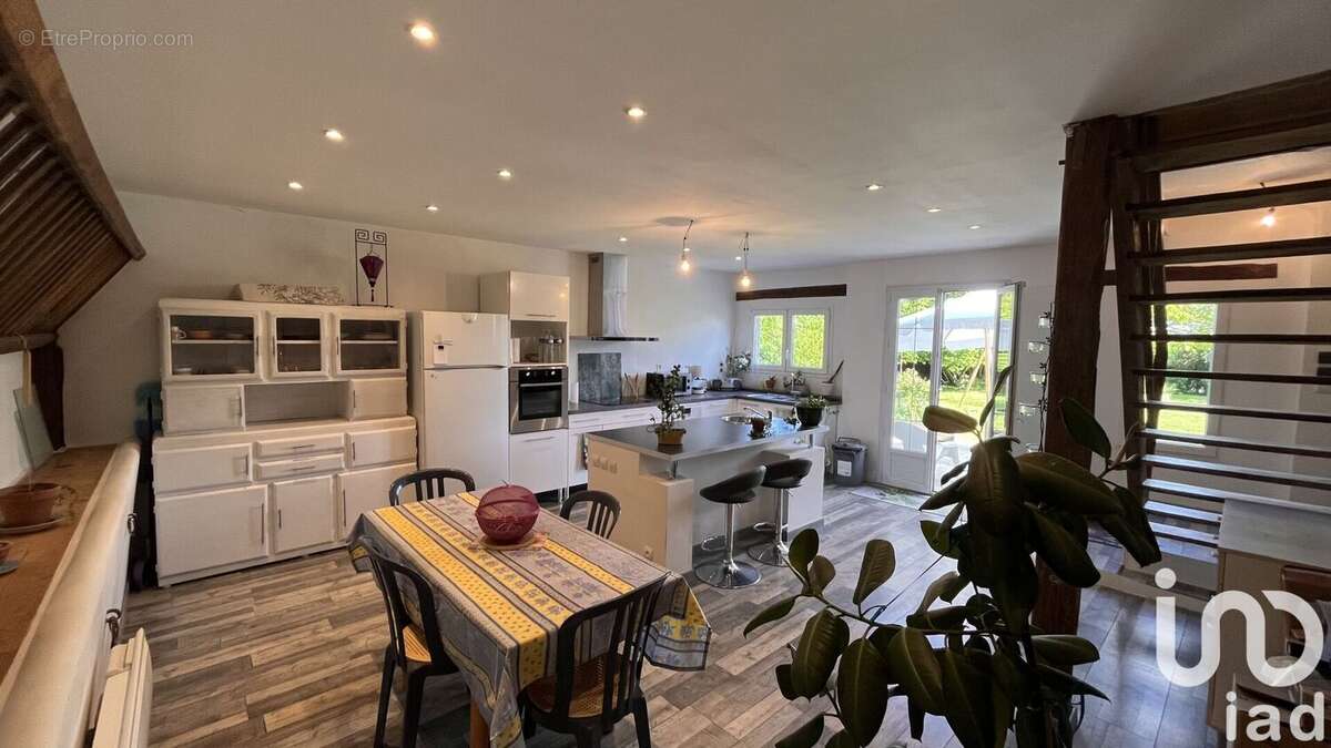 Photo 3 - Maison à SARGE-SUR-BRAYE