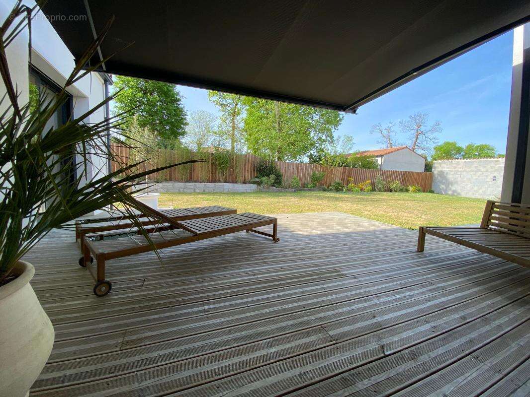 Maison à LES MATHES