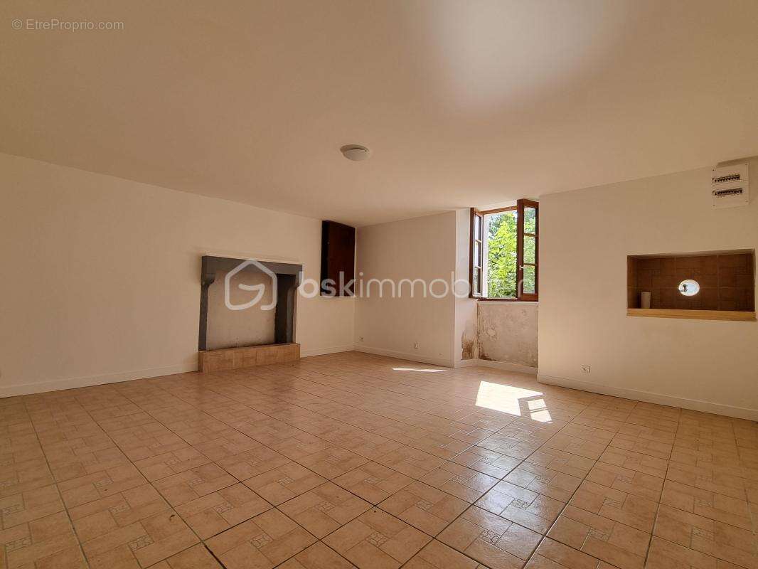 Maison à LA MOTHE-SAINT-HERAY