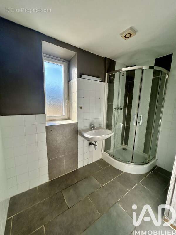 Maison 133 m² à Montblanc  - photo 9