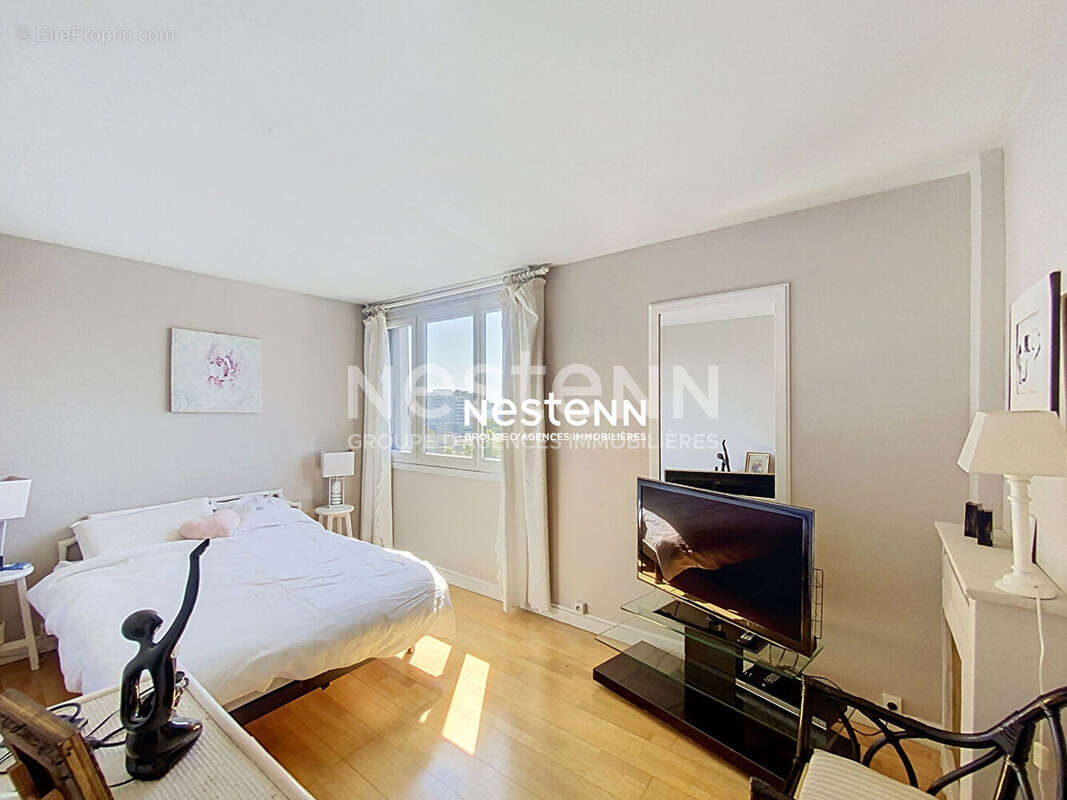À vendre - spacieux 5 pièces de 96 m² avec balcon, box et cave à stains - photo 9