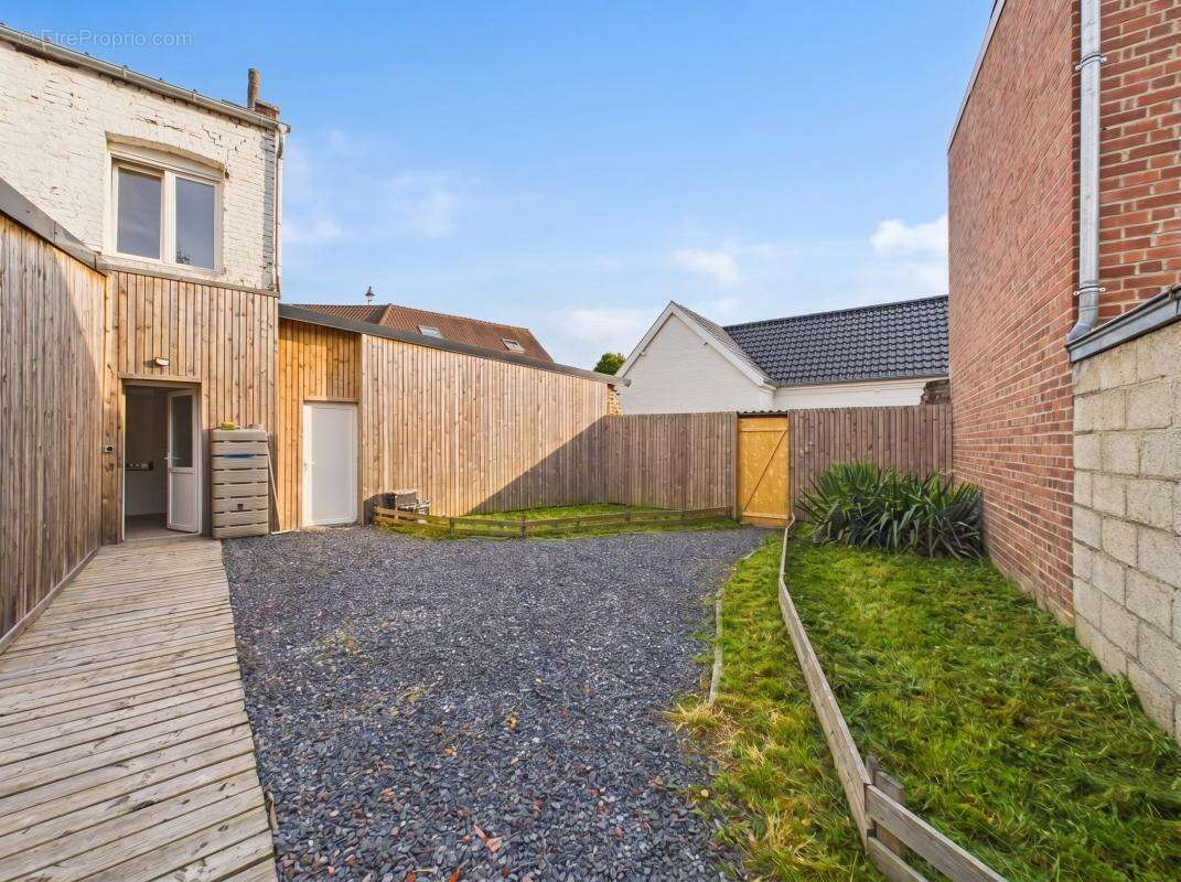 Maison à HASNON