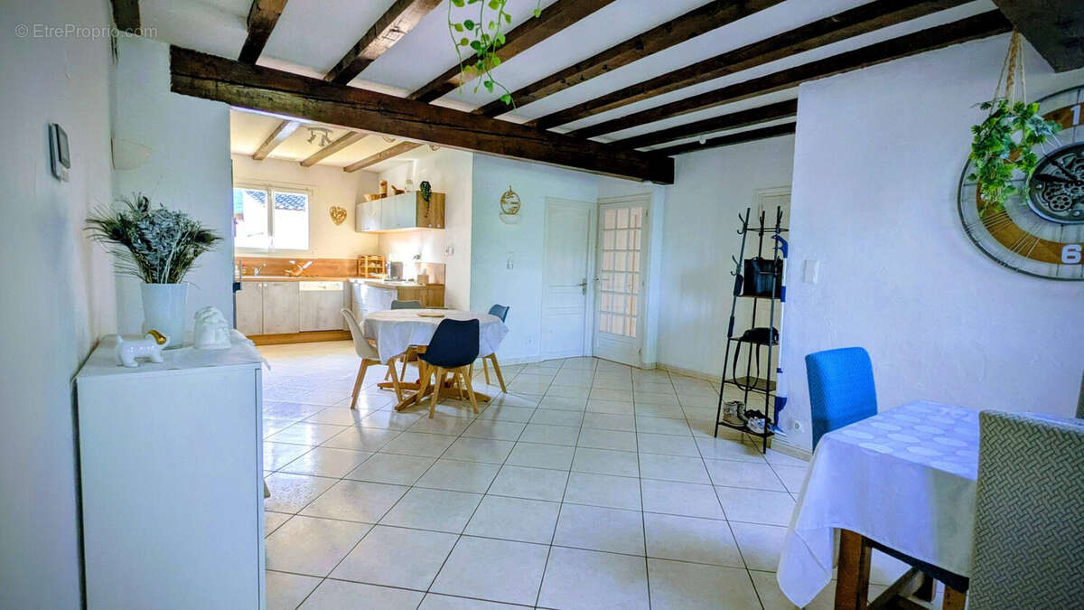 cuisine - Maison à SAINT-PIERRE-DE-CLAIRAC