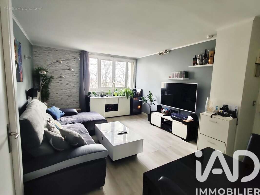 Photo 3 - Appartement à SAINT-GERMAIN-LES-ARPAJON