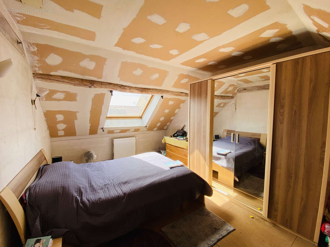 Maison à MONTEREAU-FAULT-YONNE