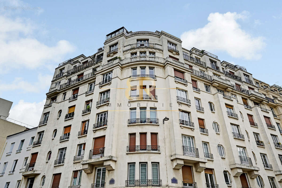 Appartement à PARIS-15E