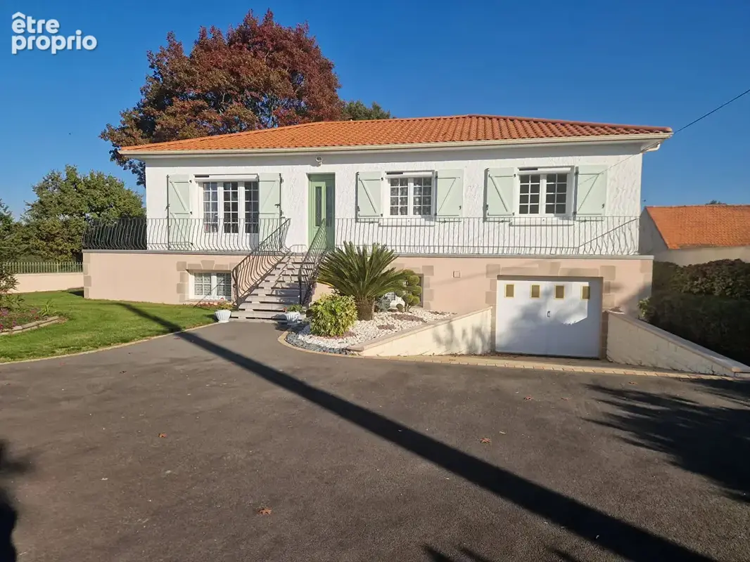 Falleron - 99 m² habitable - sous sol de 130 m²  en surface utile avec garage - grange 105 m² - photo 2