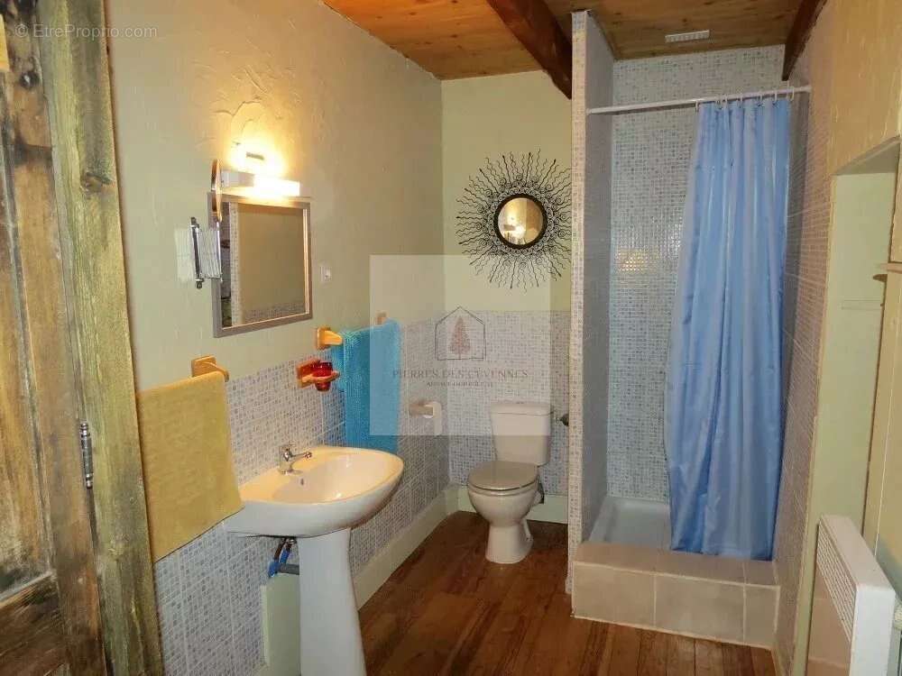 Maison à SAINT-GERMAIN-DE-CALBERTE