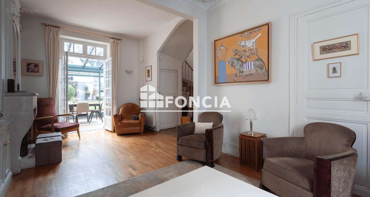 Maison à SAINT-MANDE