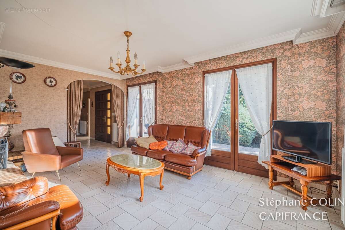 Maison à vendre 8 pièces EYBENS (38) - photo 9