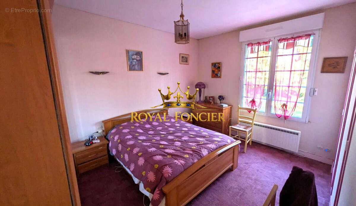 1er Chambre RDC - Maison à LE GRAND-PRESSIGNY