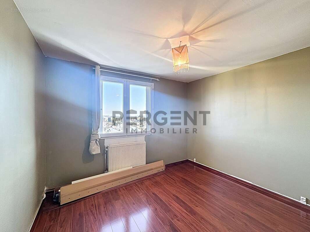 Appartement à CHARLEVILLE-MEZIERES