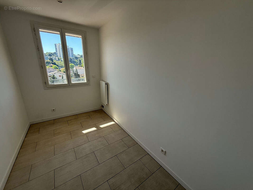 Appartement à MARSEILLE-13E