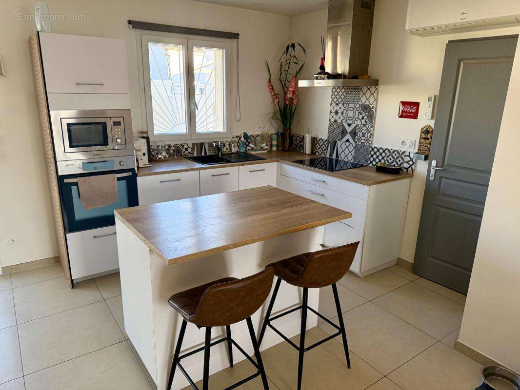 Maison Semussac 5 pièce(s) 92 m2 plain pied - photo 5