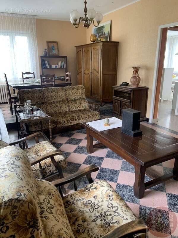 Maison de caractère avec jardin et garage - photo 13