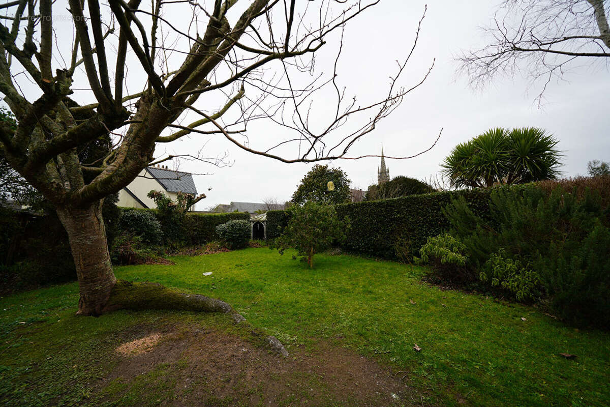 Maison à SAINT-POL-DE-LEON