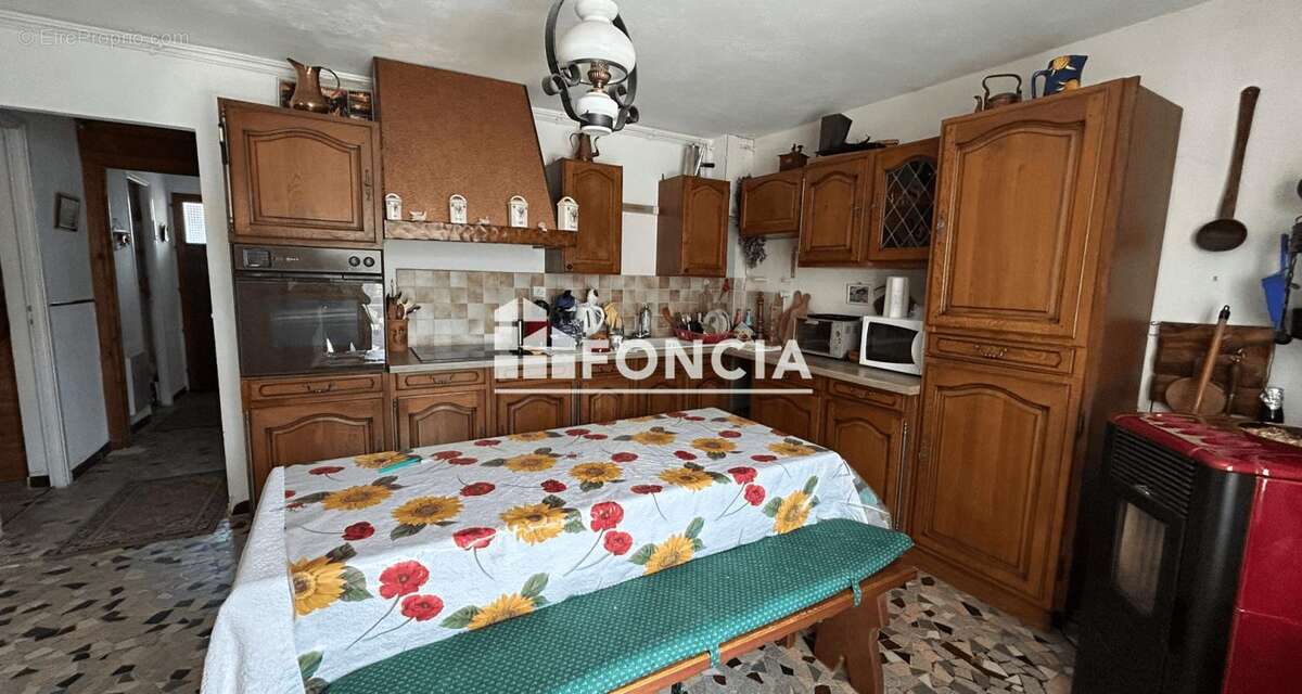 Appartement à SAINT-ETIENNE-DE-TINEE